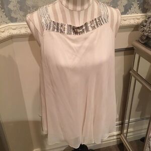 Beautiful Swing Elle Tahari Top